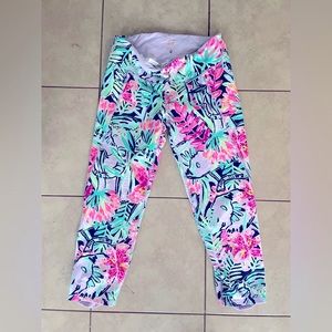 Lilly Pulitzer printed legging.